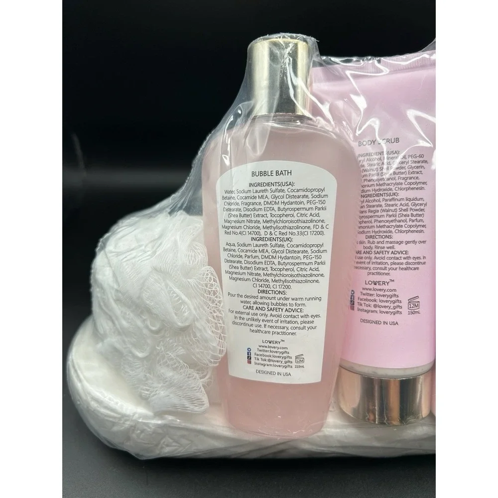 Lovery Home Spa Kit Gift Set – Strawberry Milk Scented Luxury Bath Set